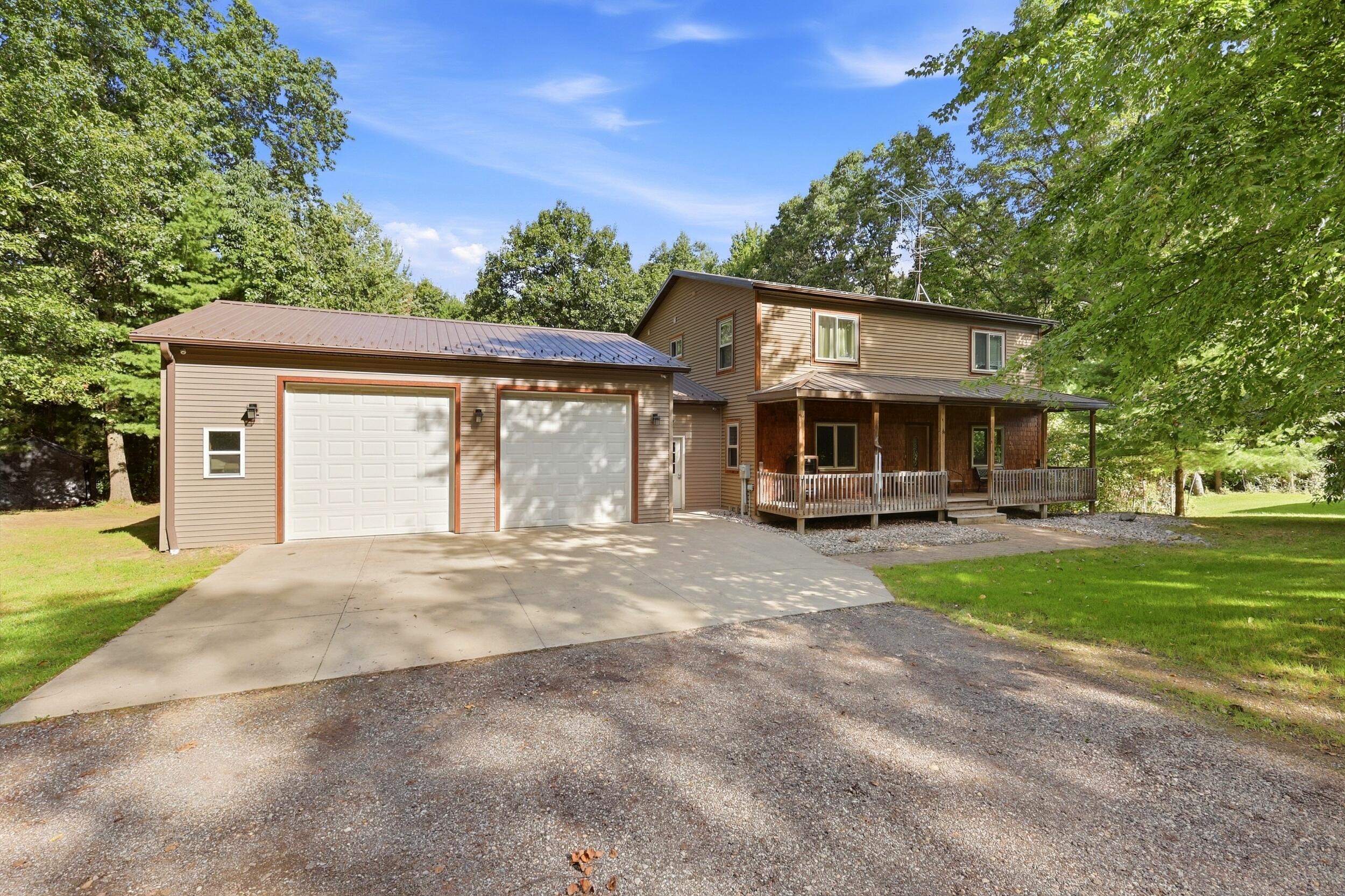 8669 17 Mile Road NE