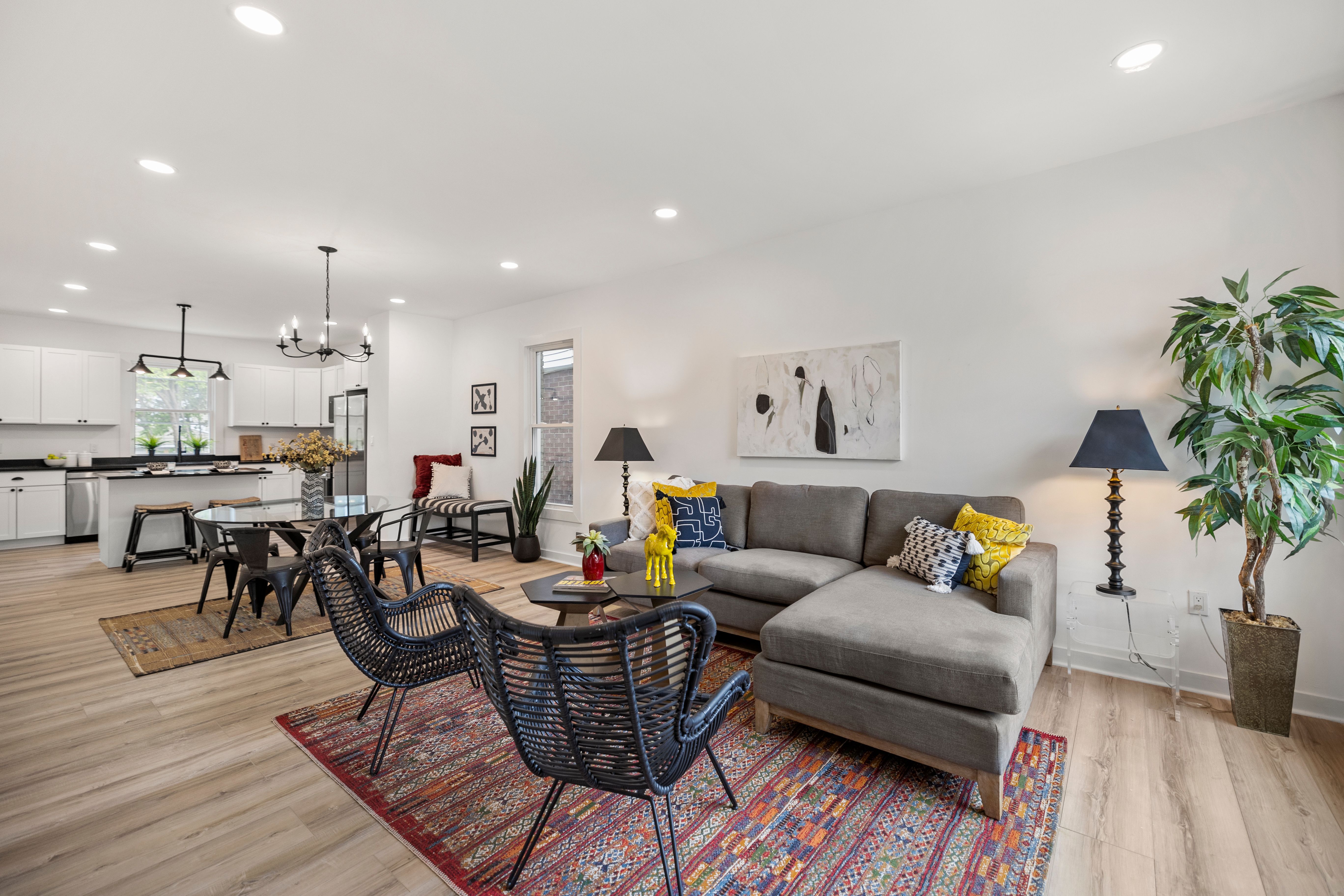 DetroitCity_Wayne, Michigan 48206, United States, 4 Bedrooms Bedrooms, ,2 BathroomsBathrooms,Residential,Active,97108