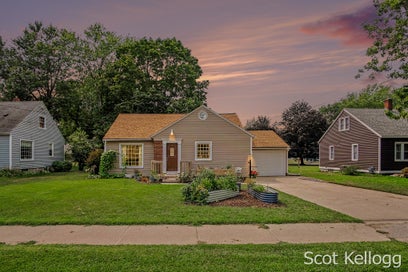 3468 Hubbard Street Heath Township MI 49419