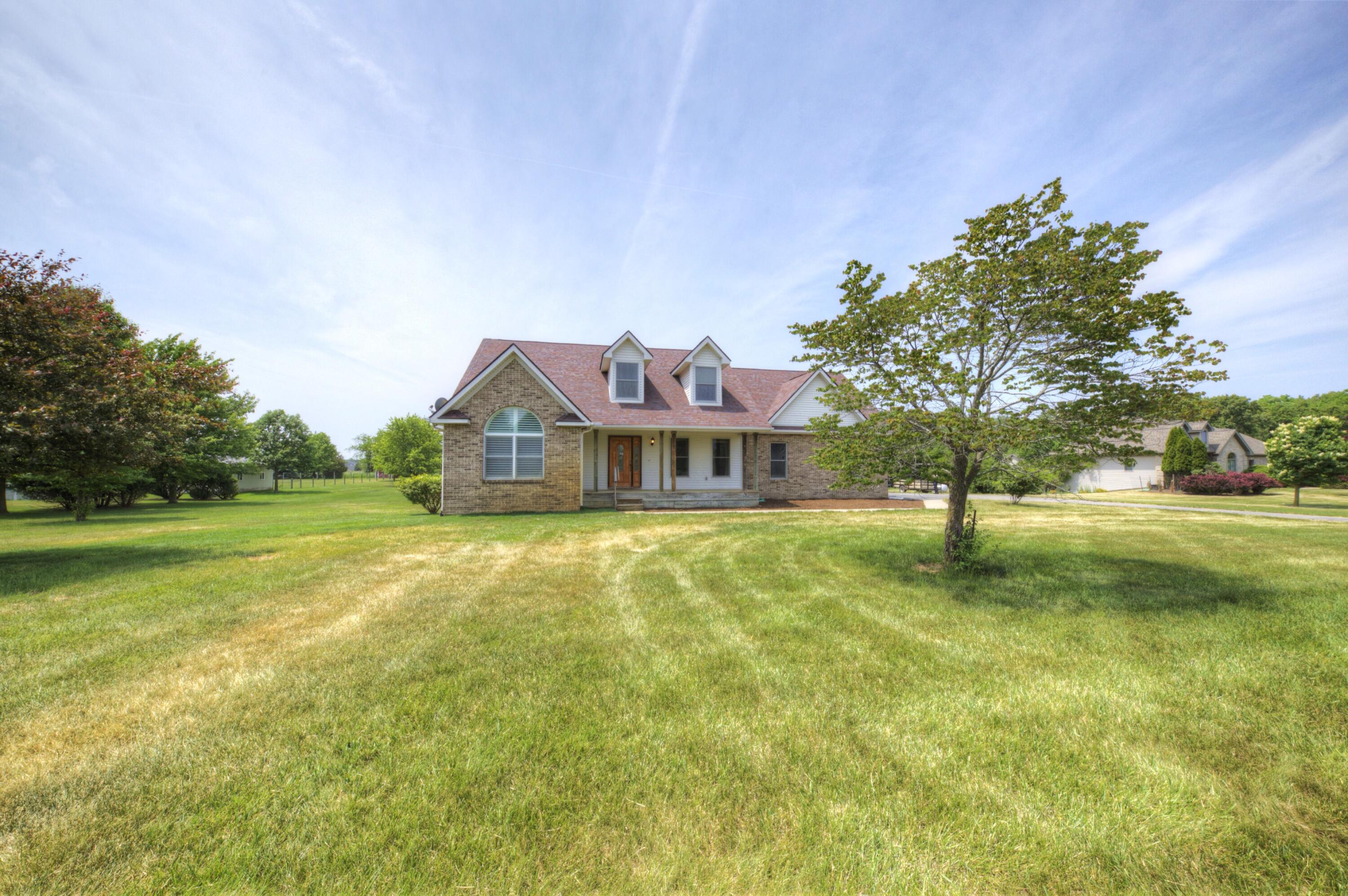 1062 Deer Valley Lane