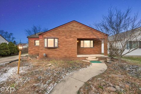 20811 Sunset Avenue Warren City MI 48091