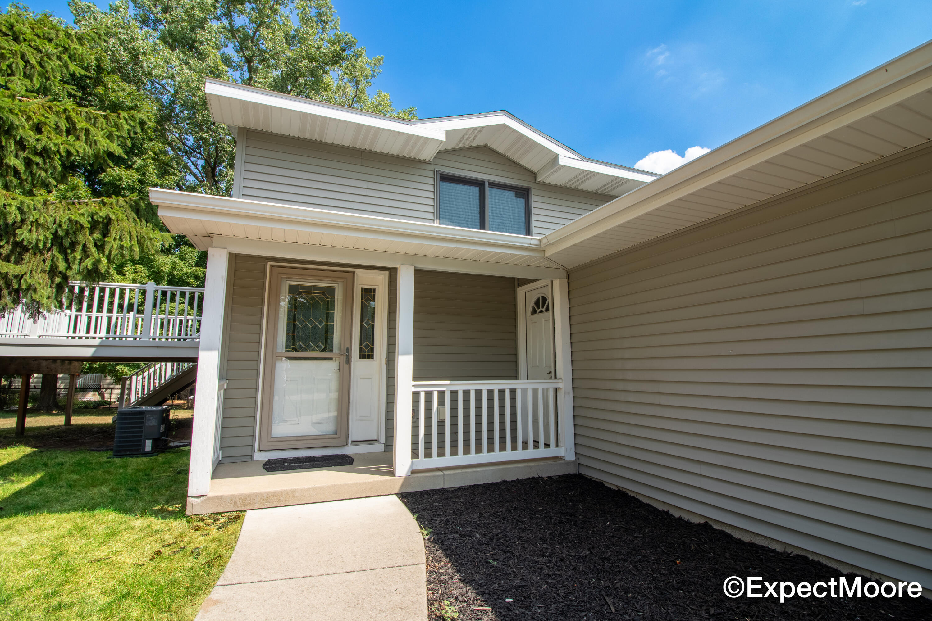 139 Highland View Court NE