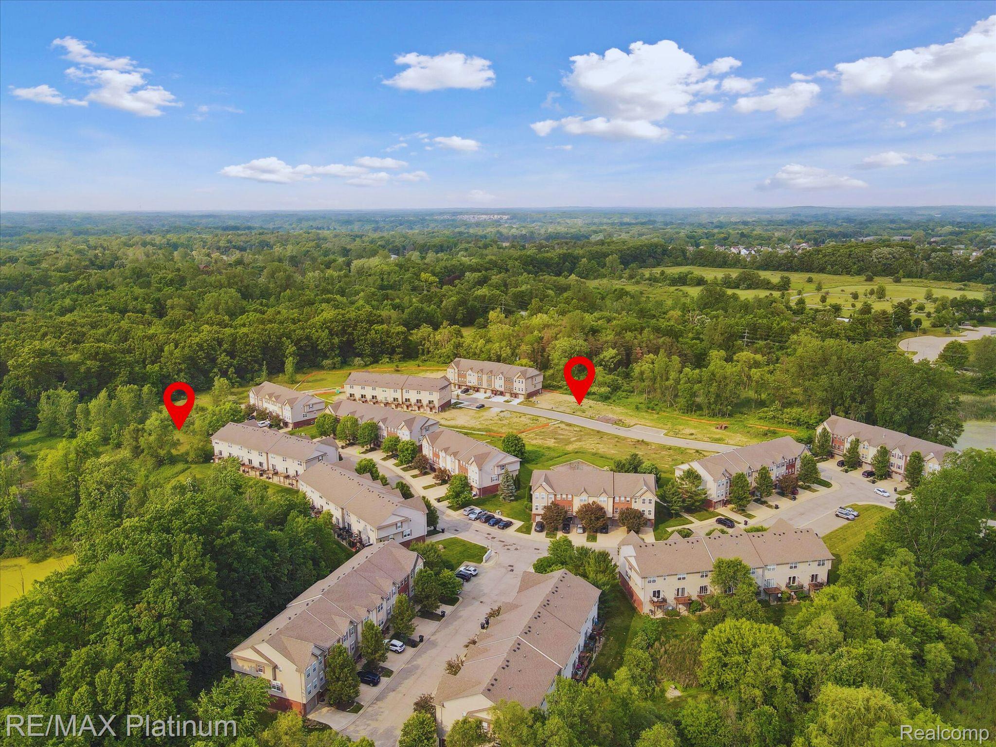 1664 Pinecroft Lane
