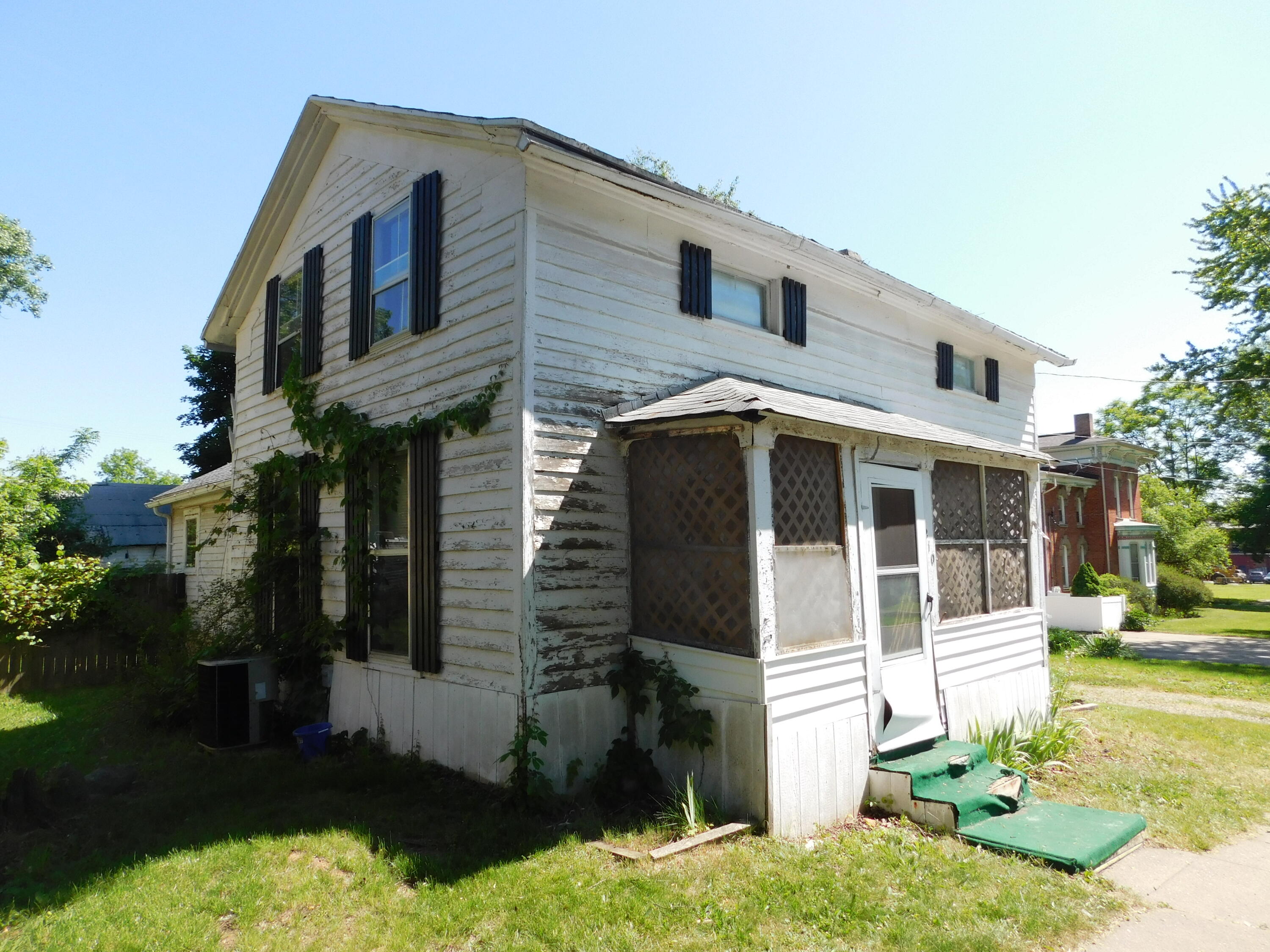 210 W Ash Street