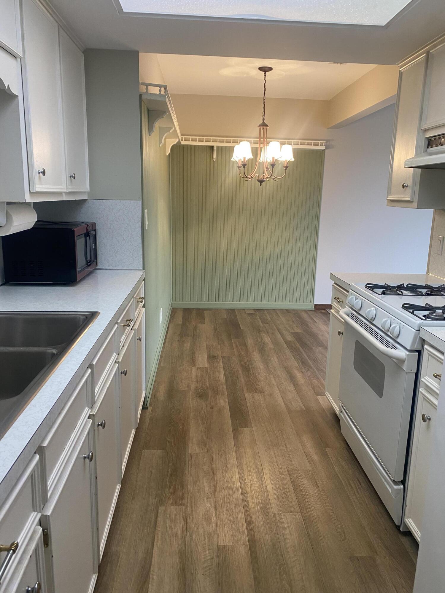 230 S State Street 15