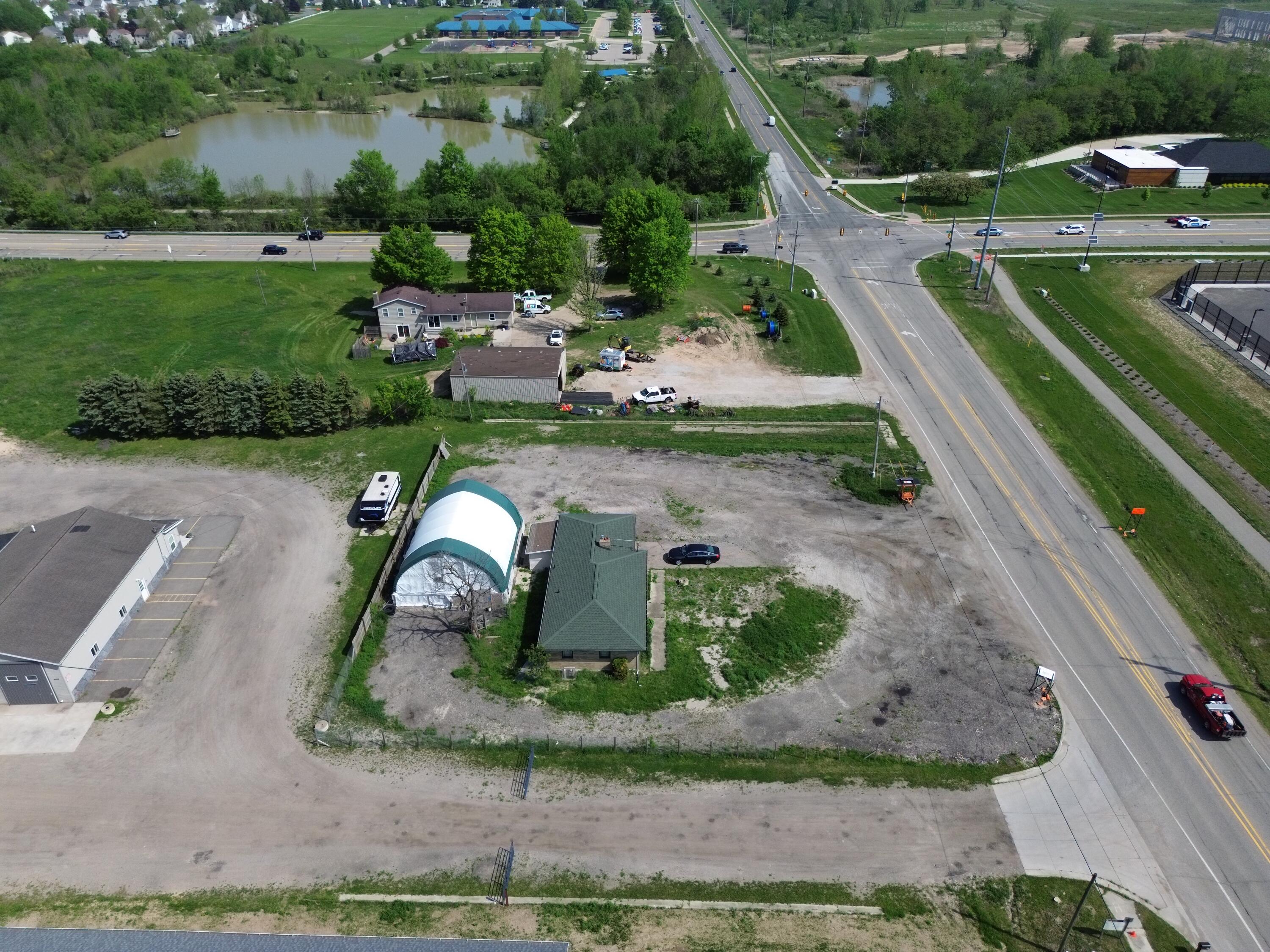 6065 E Paris Avenue SE