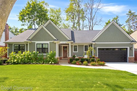 3316 Vinsetta Boulevard Royal Oak City MI 48073