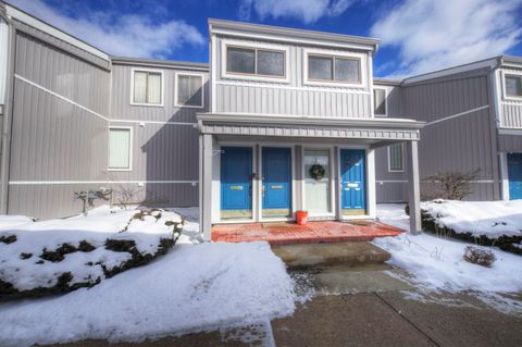 9573 Harbour Cove Court Ypsilanti Charter Township MI 48197