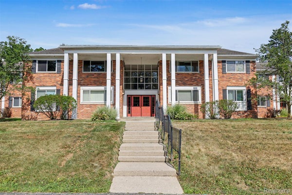 525 FAIRBROOK ST APT 108, NORTHVILLE, MI 48167 - Image fc647e3ef5589b0dcec081e056237d33/2425841165