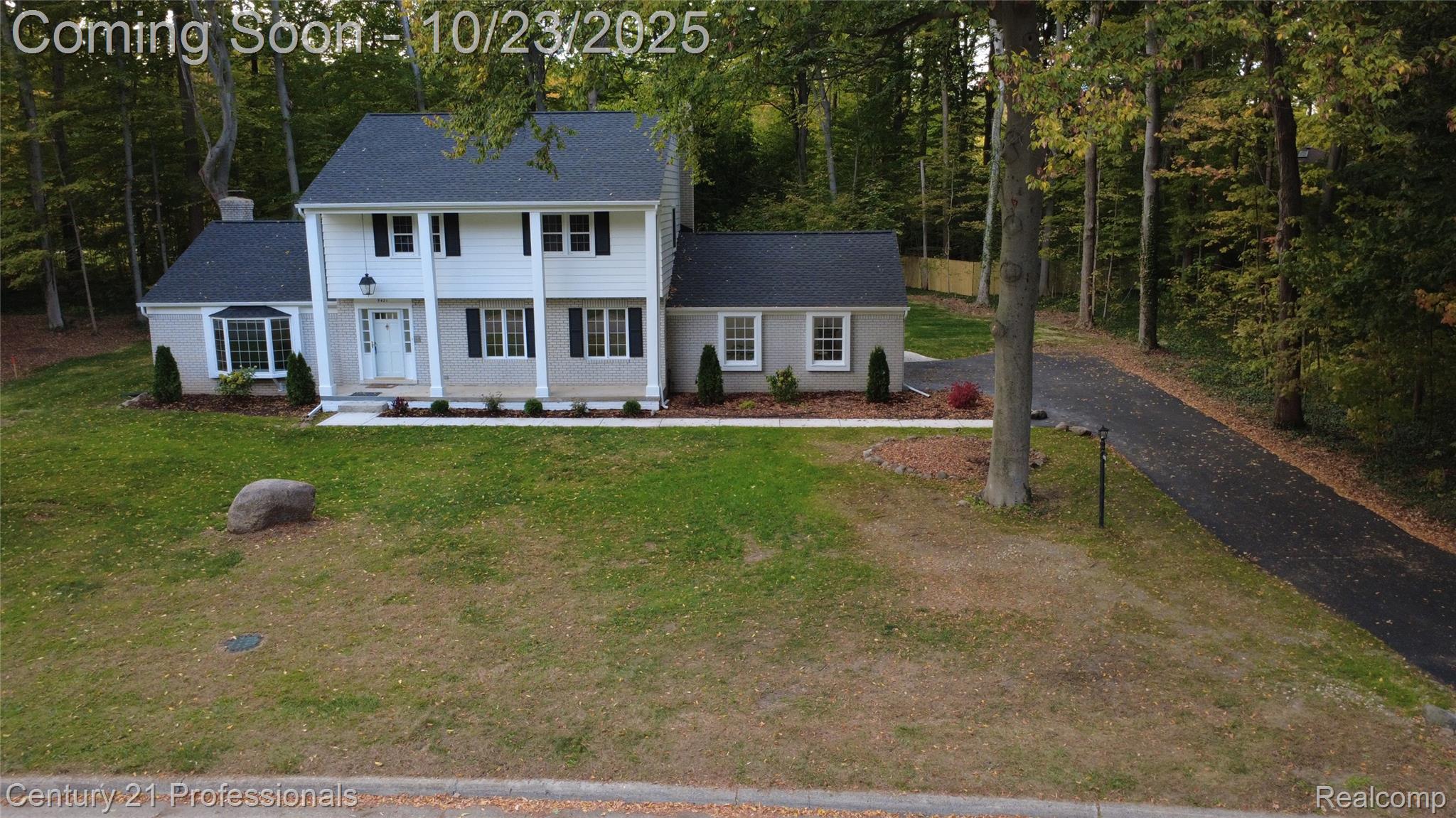 9421 Mapletree Drive