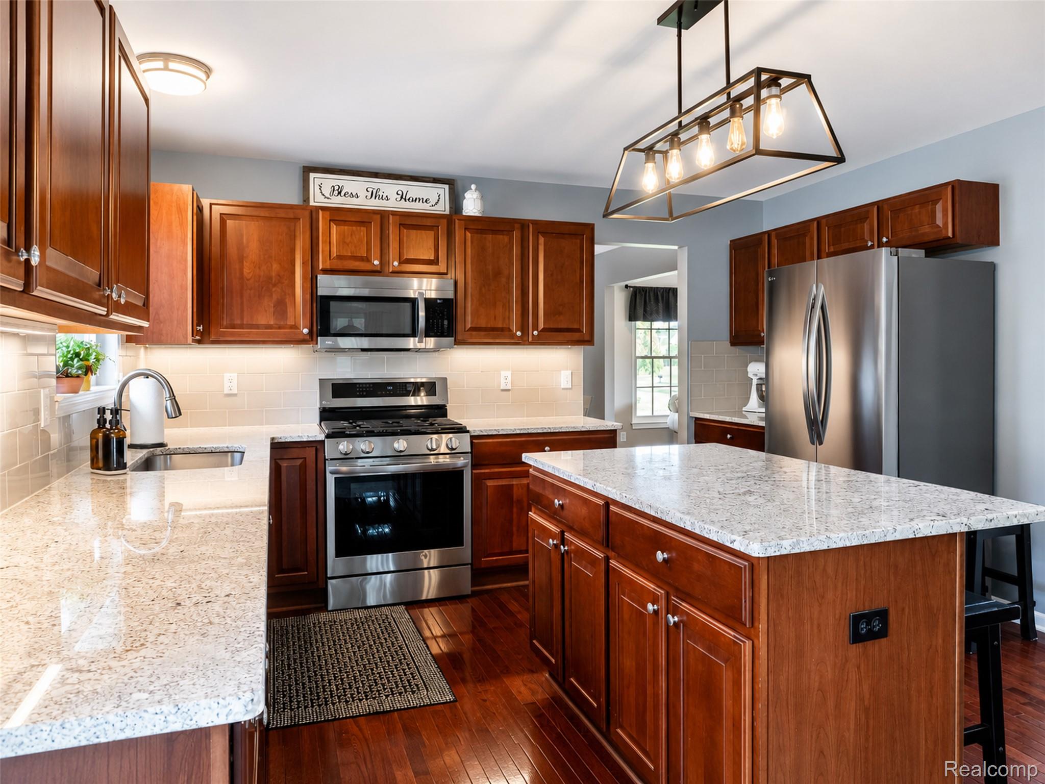 5734 Katz Farm Court