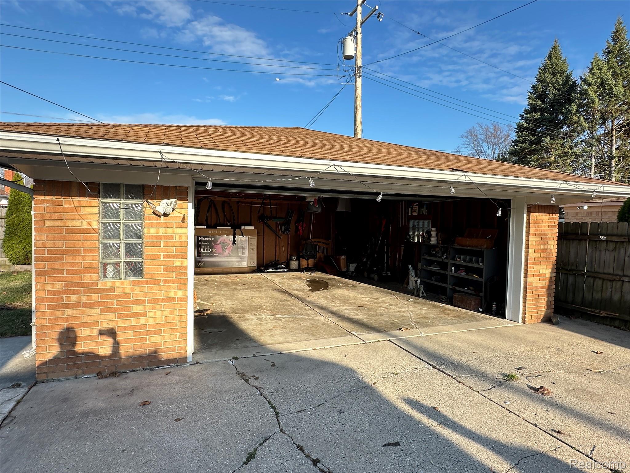 8842 Marion