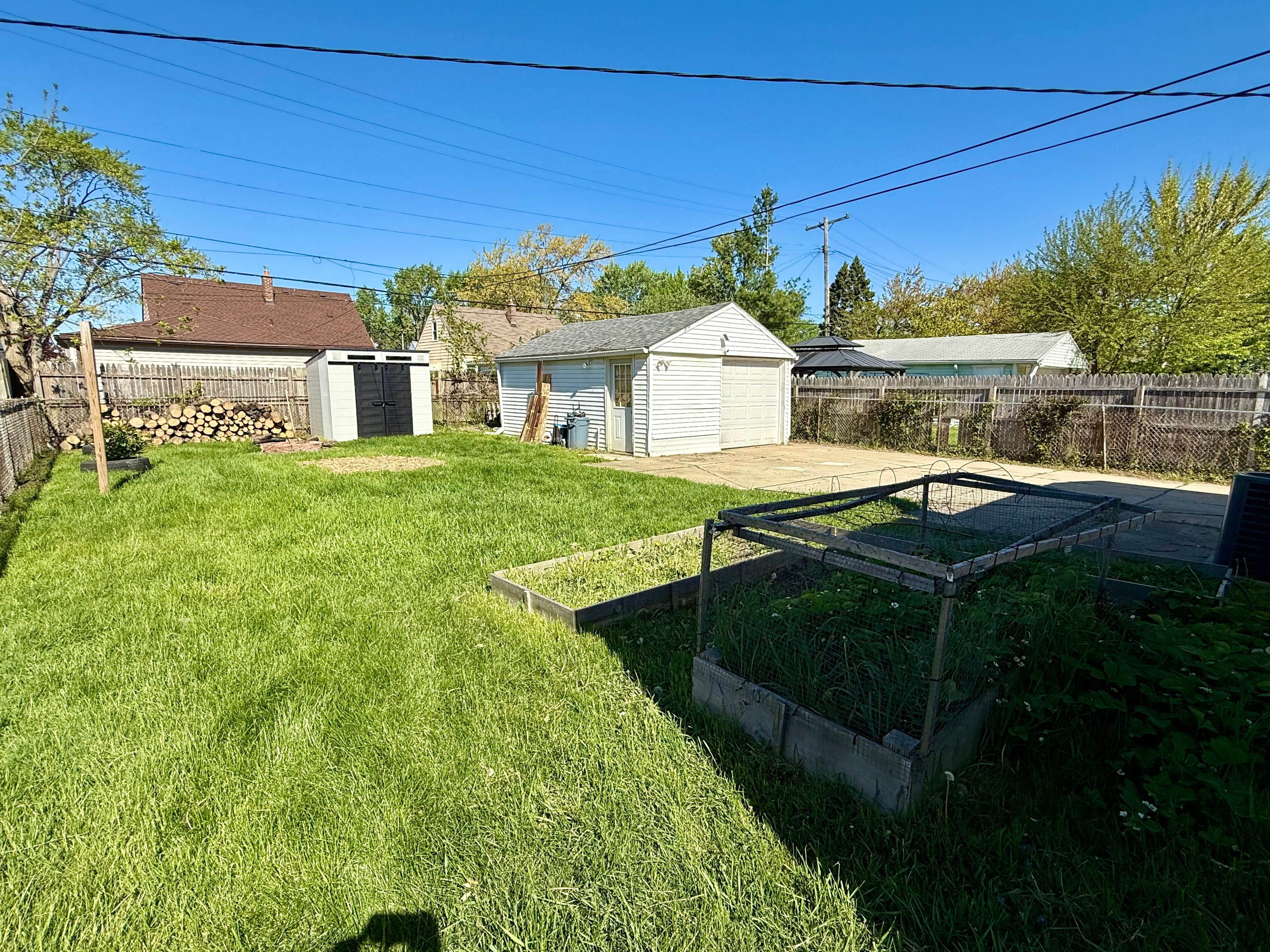 Roseville City, Michigan 48066, United States, 3 Bedrooms Bedrooms, ,1 BathroomBathrooms,Residential,Pending,125419