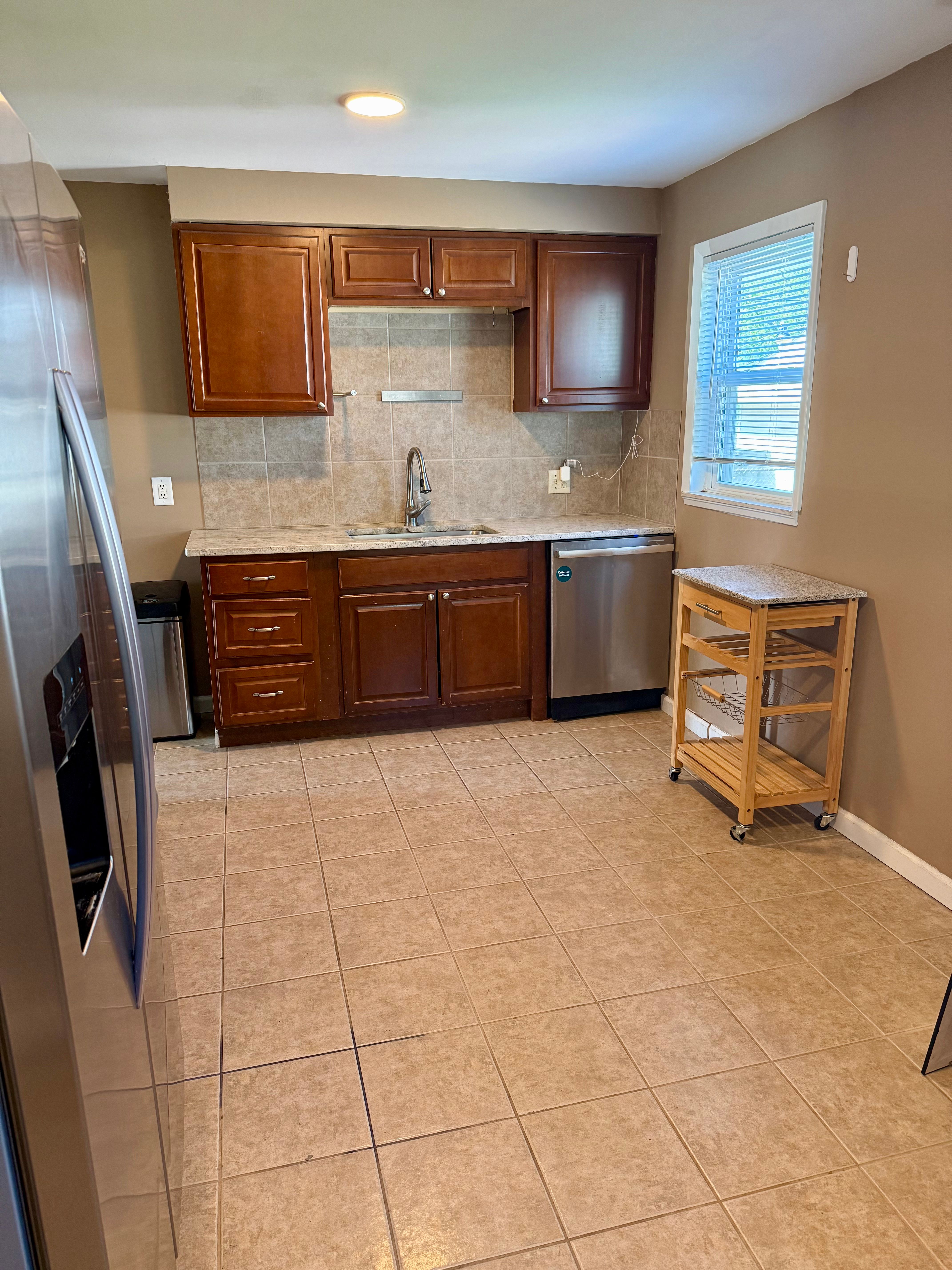 Roseville City, Michigan 48066, United States, 3 Bedrooms Bedrooms, ,1 BathroomBathrooms,Residential,Pending,125419