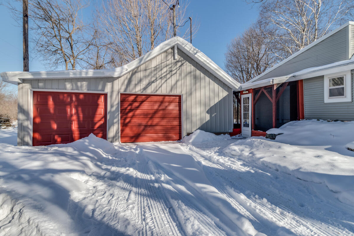 6667 6 1/2 Mile Road