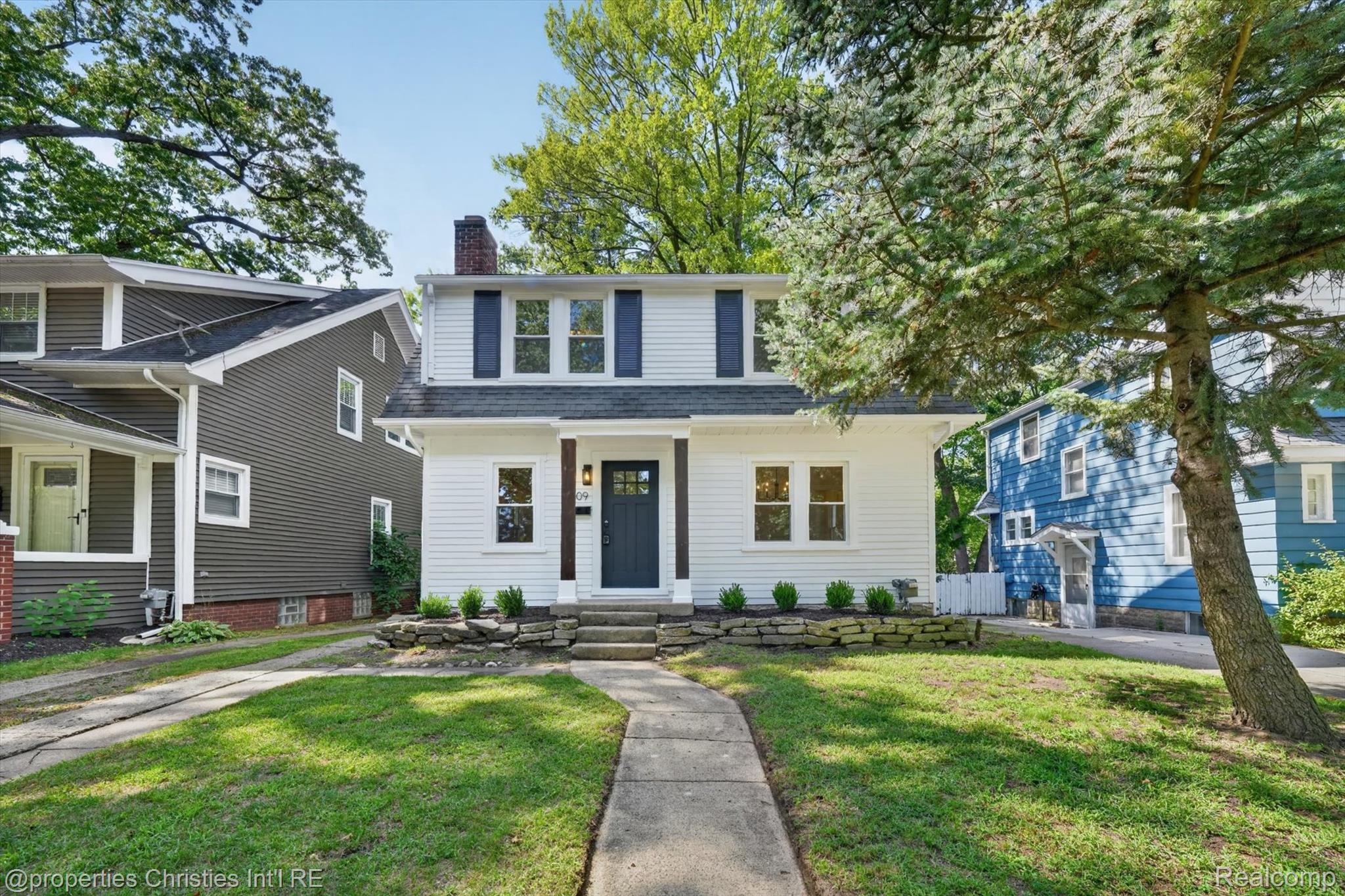 609 Forestdale Road