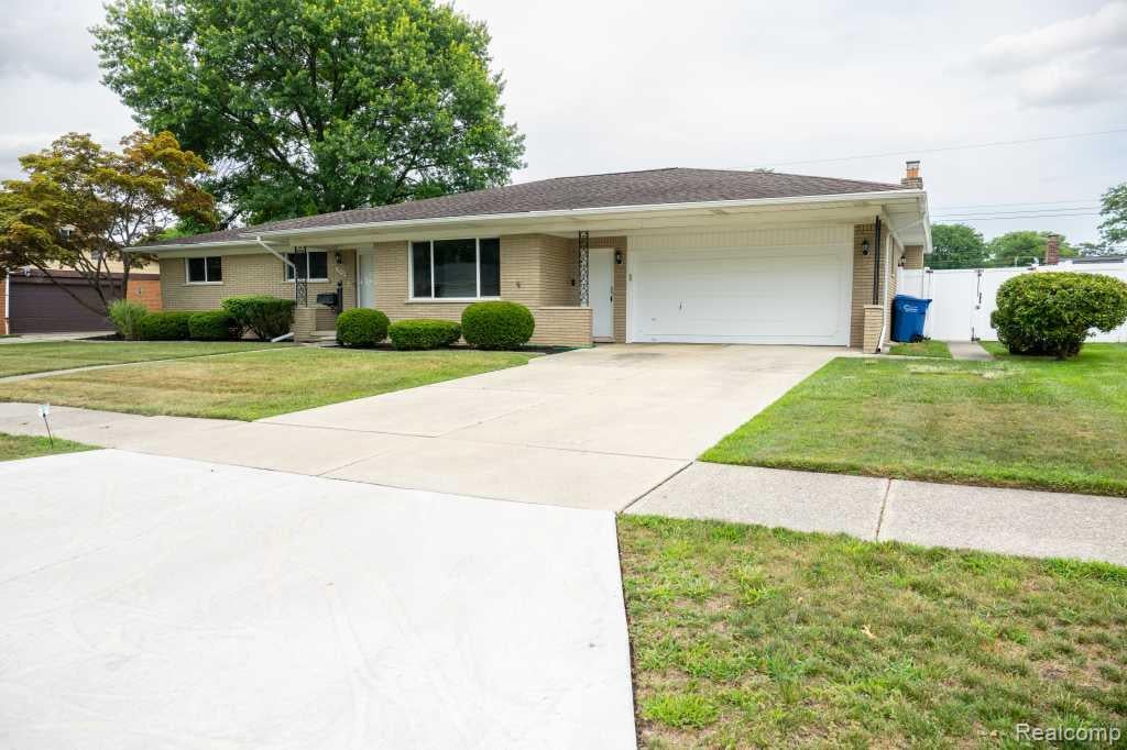 32400 Northampton Drive