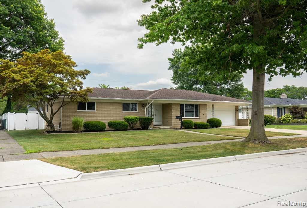 32400 Northampton Drive