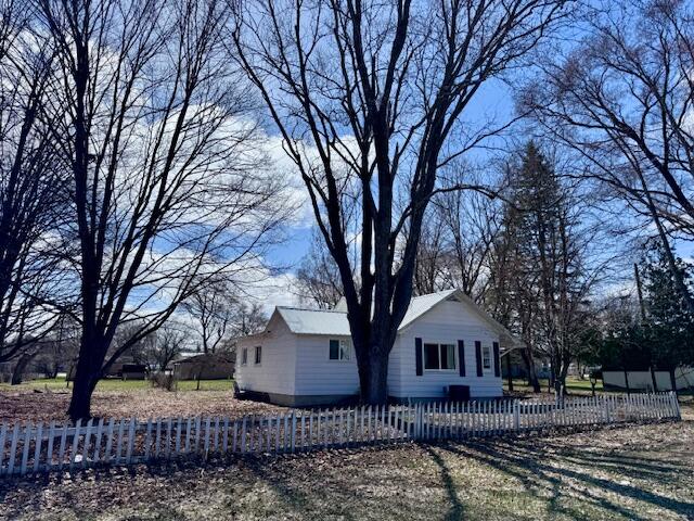 315 E Slosson Avenue