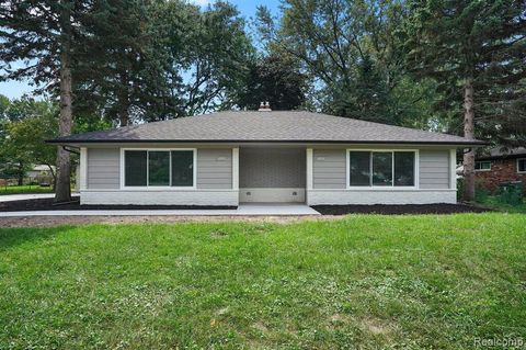 8820 Russell Street Shelby Charter Township MI 48317