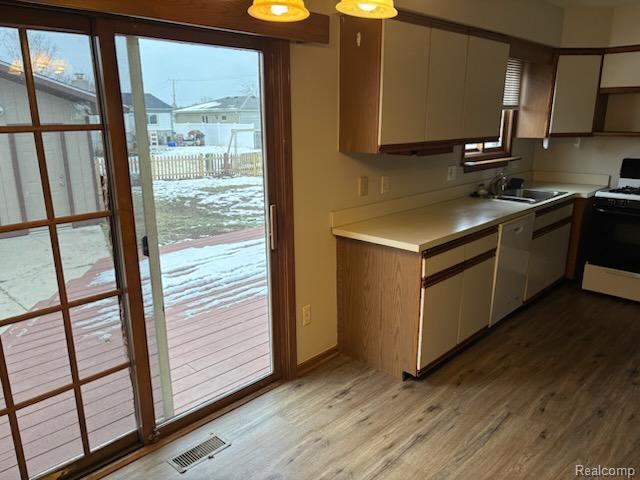 27681 MAYFAIR Avenue