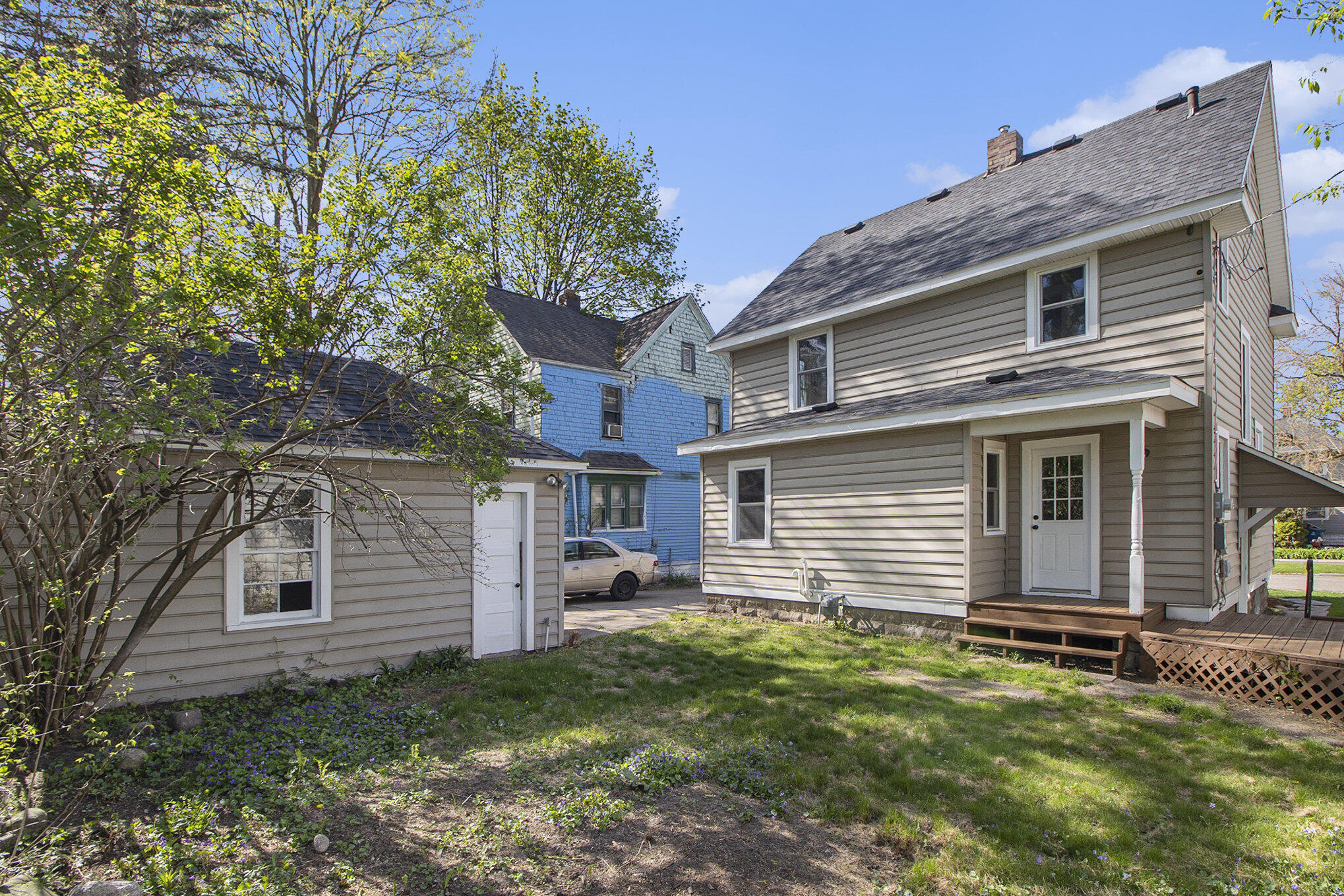 910 Lane Boulevard