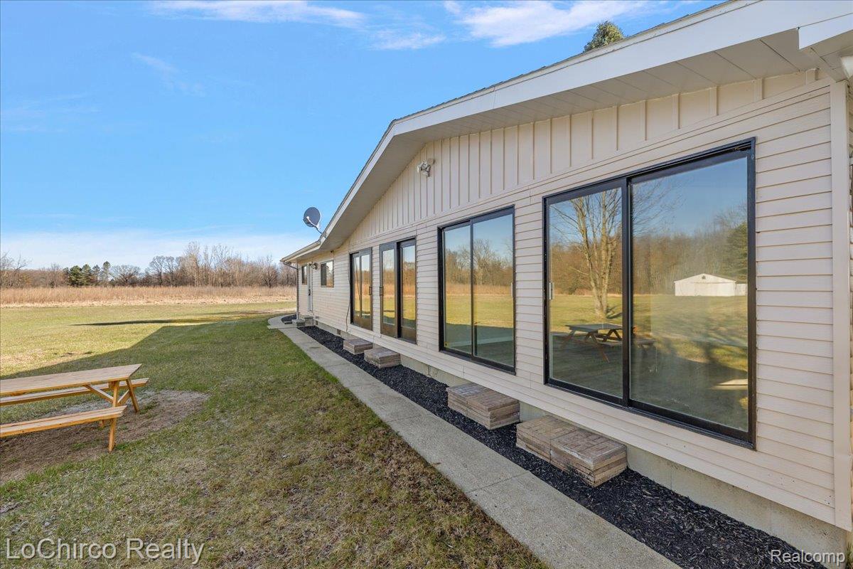8603 N OWOSSO Road