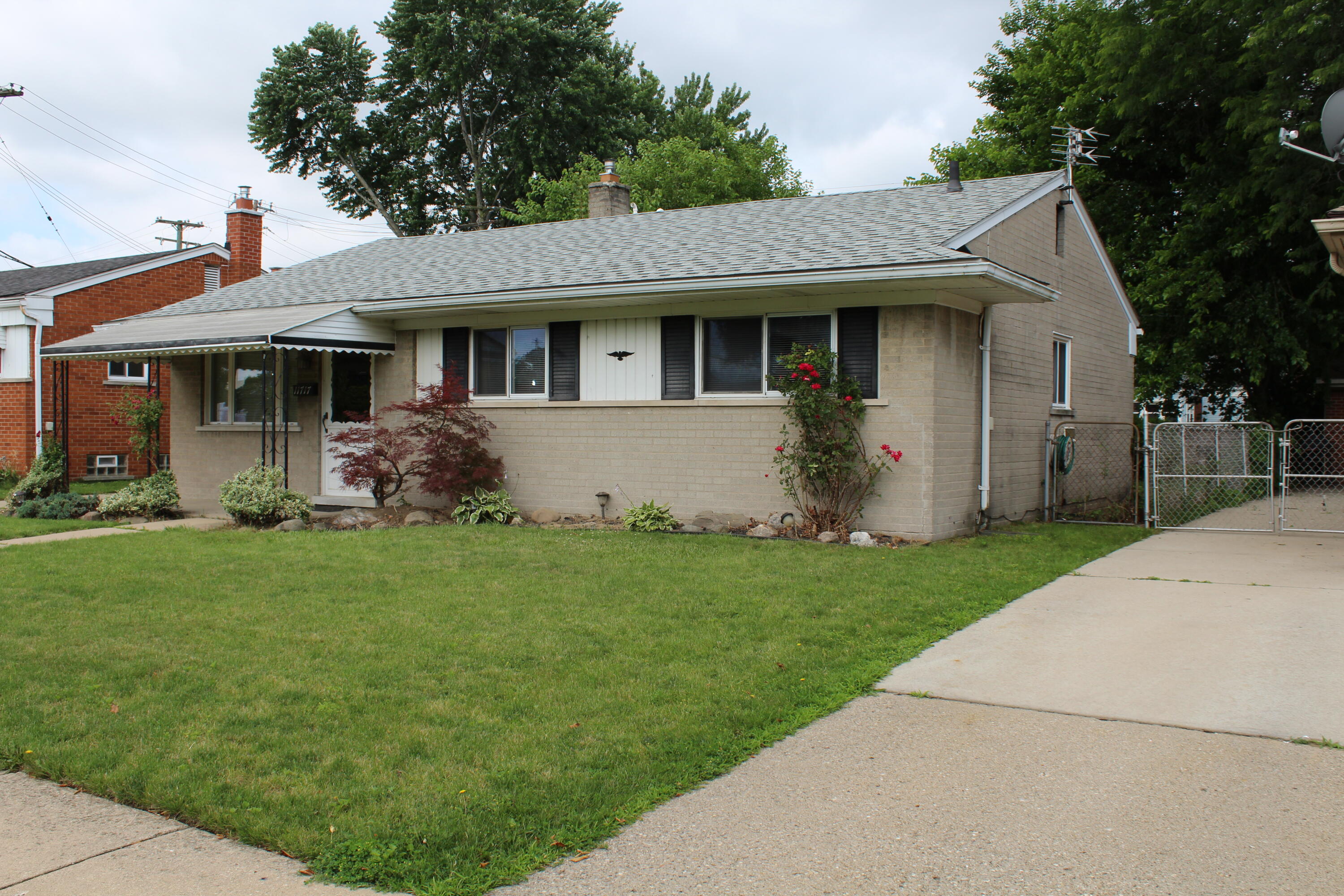 11717 Tecumseh Avenue