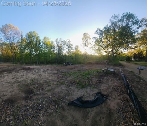 9036 CEDAR ISLAND Road White Lake Charter Township MI 48386