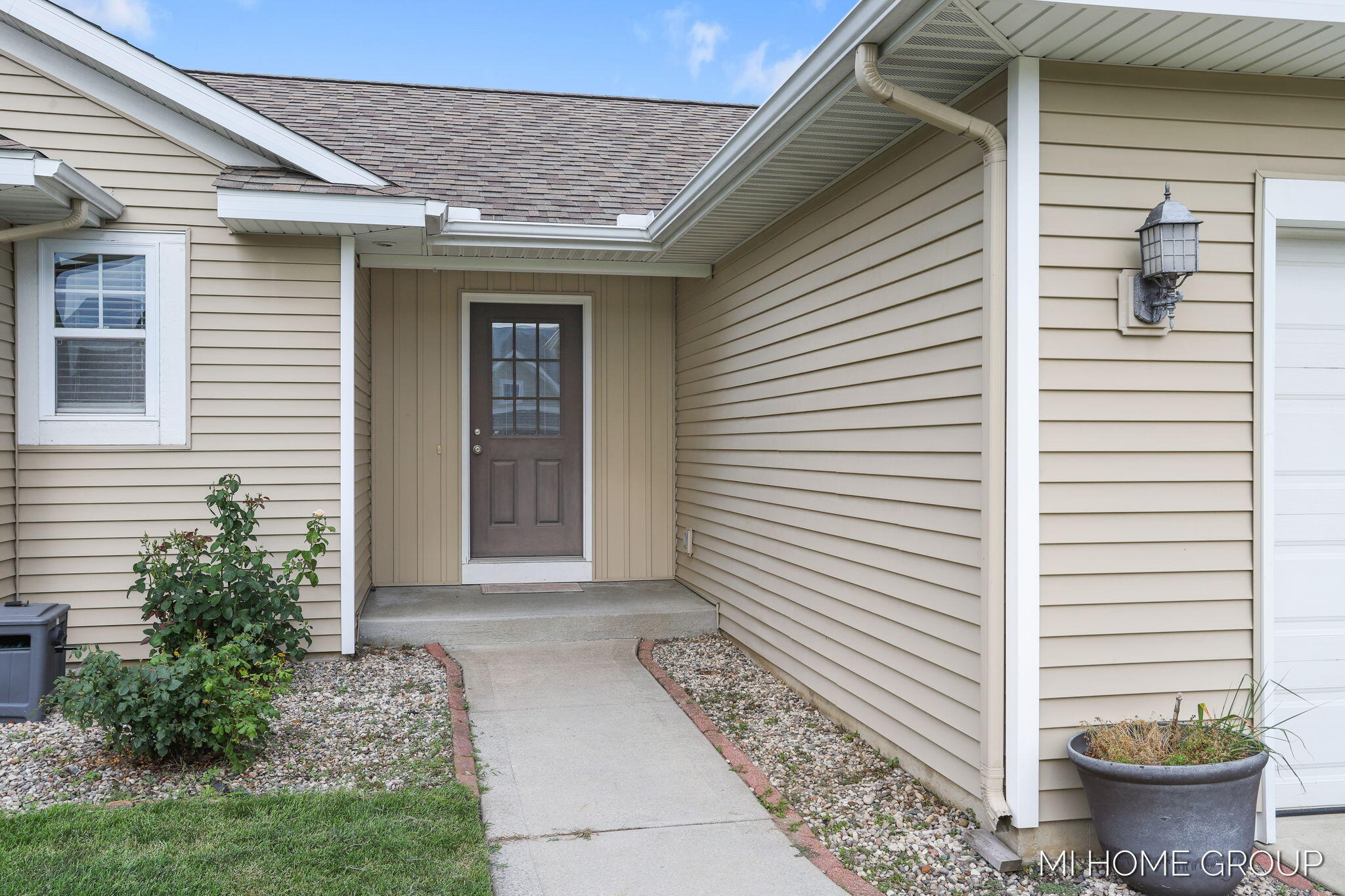 3729 Hickoryrow Court