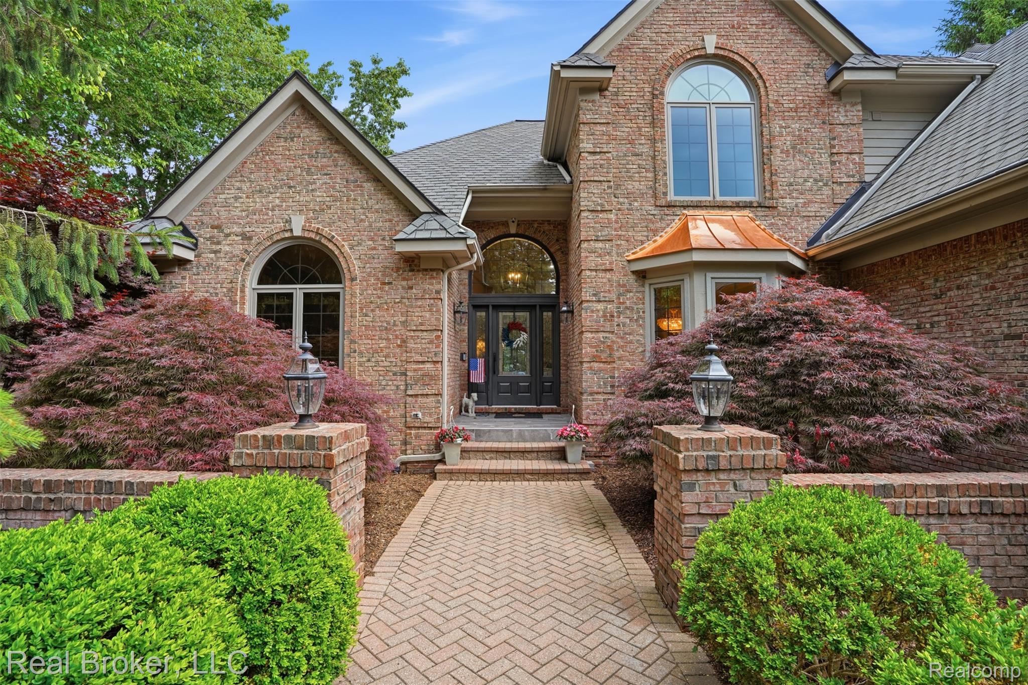 5483 Lake Ridge Drive