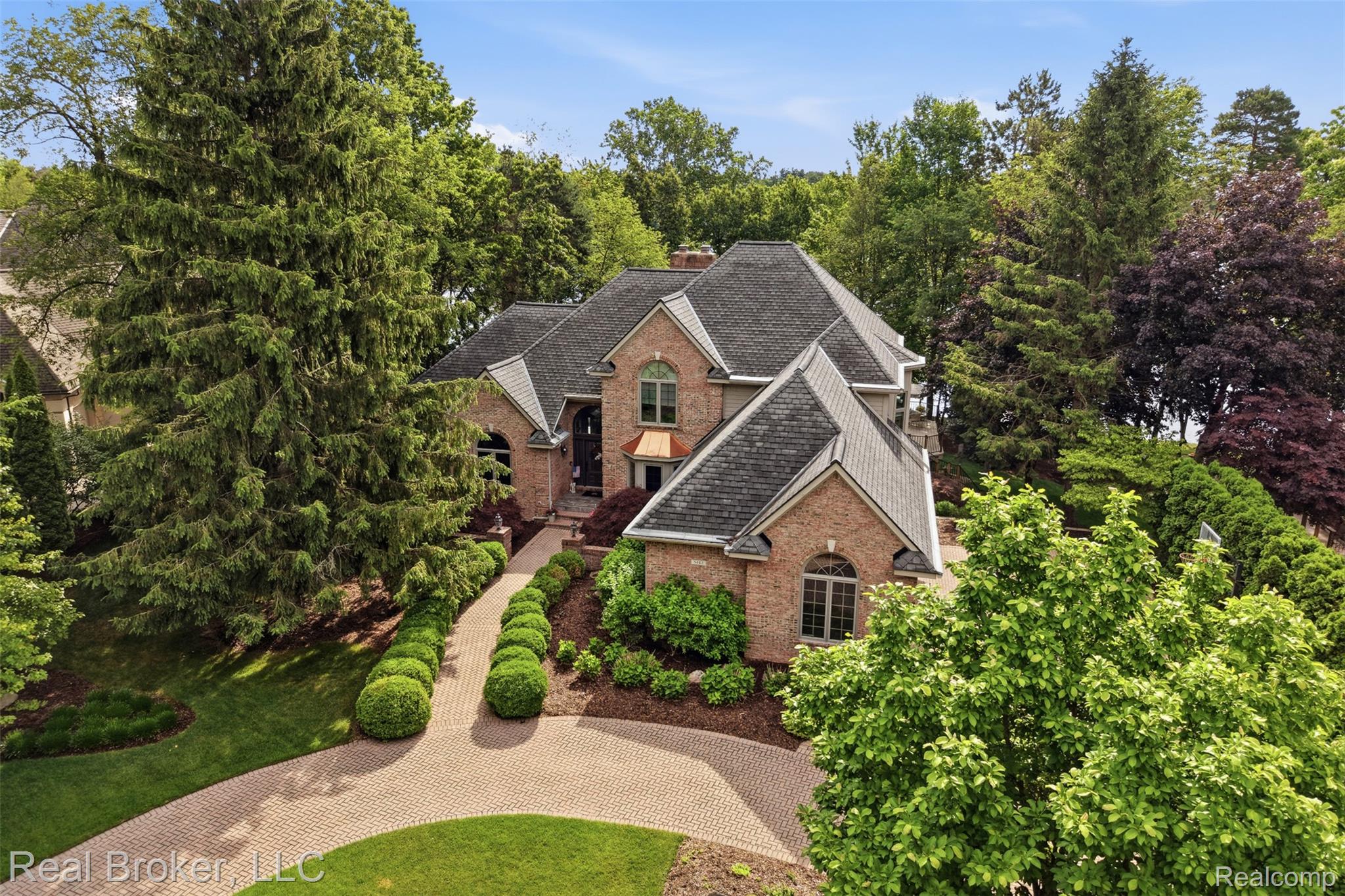 5483 Lake Ridge Drive