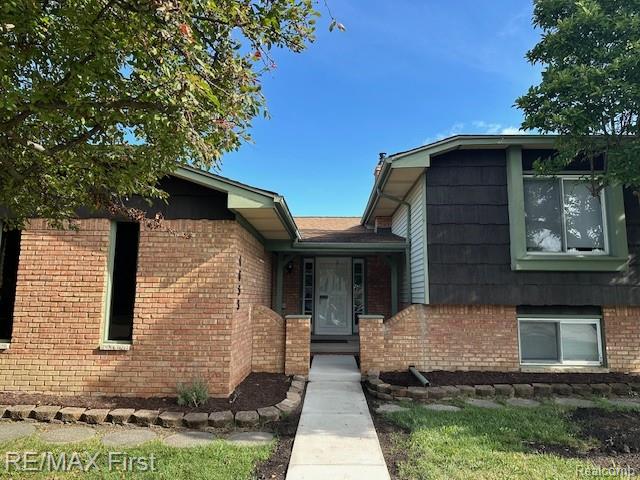 4653 Lucerne Drive