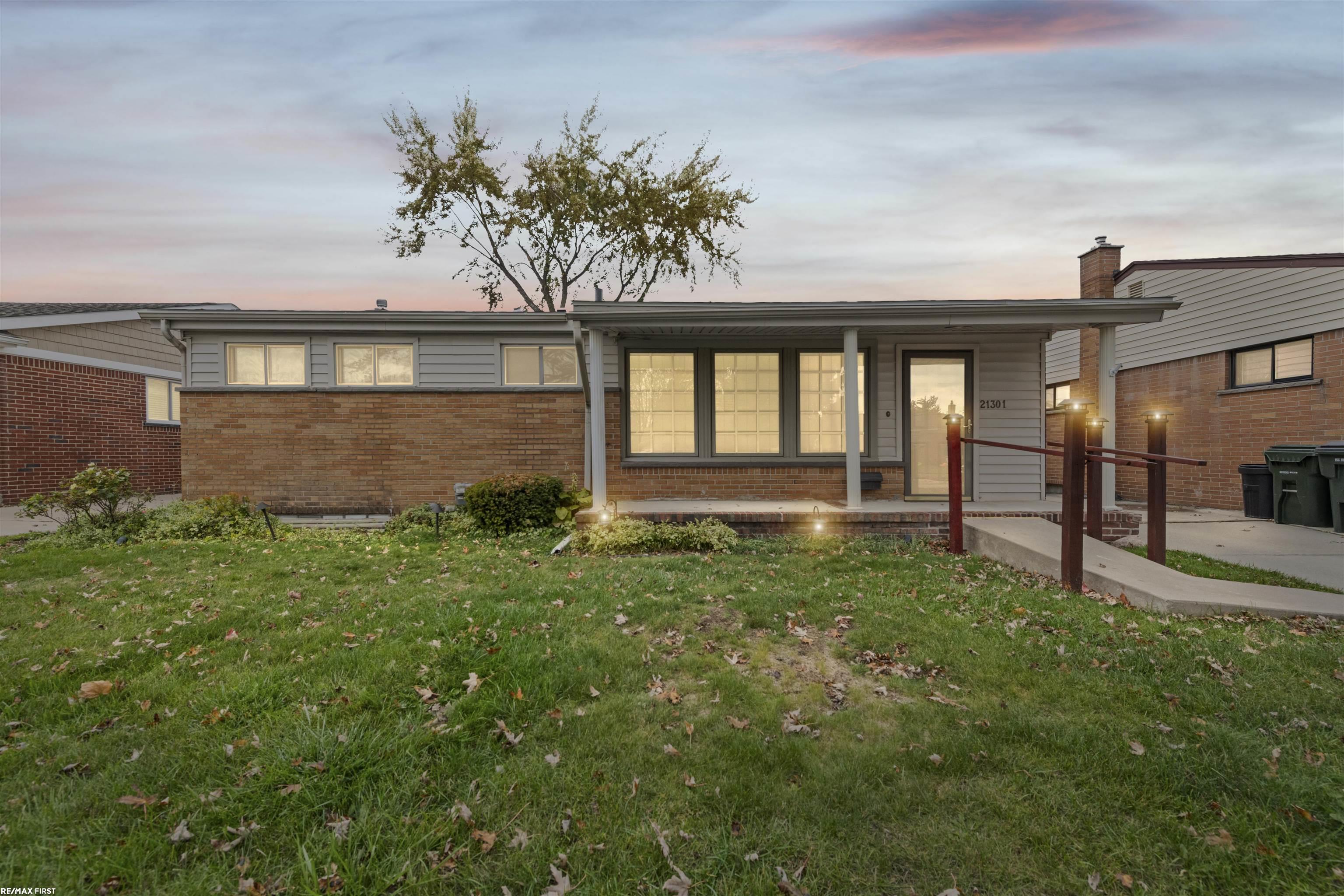 21301 Briarcliff Street