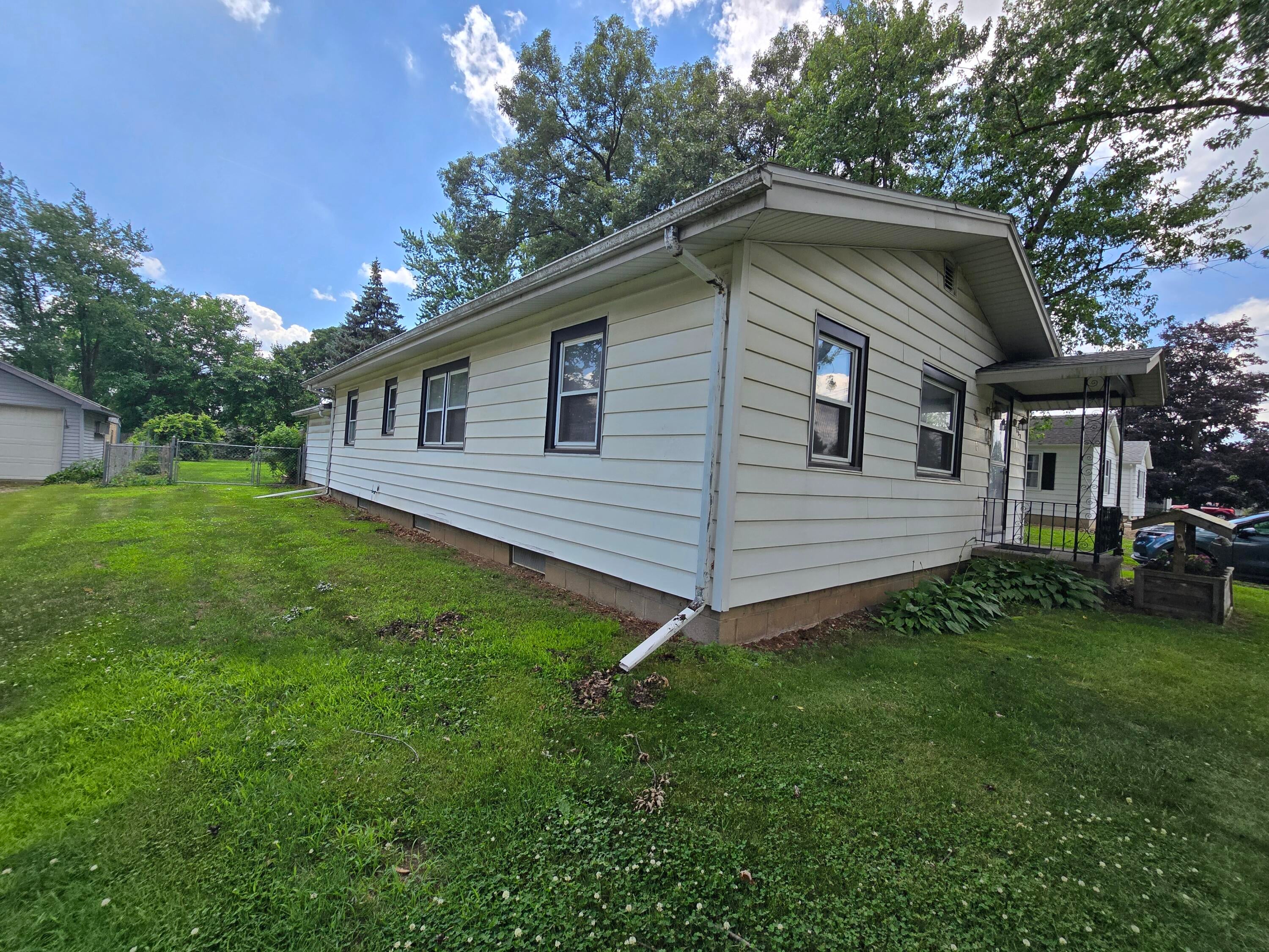737 Royal Drive