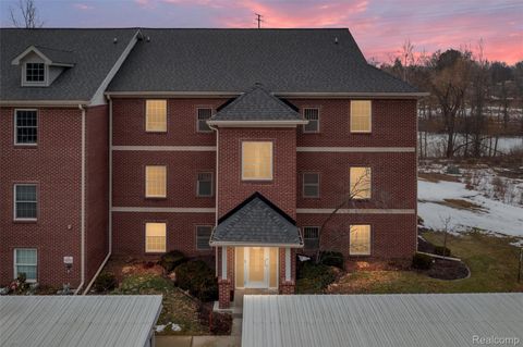 6600 Trillium Village Lane 7 Independence Charter Township MI 48346