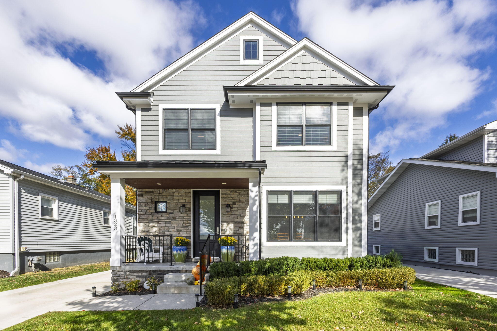 1323 Bennaville Avenue