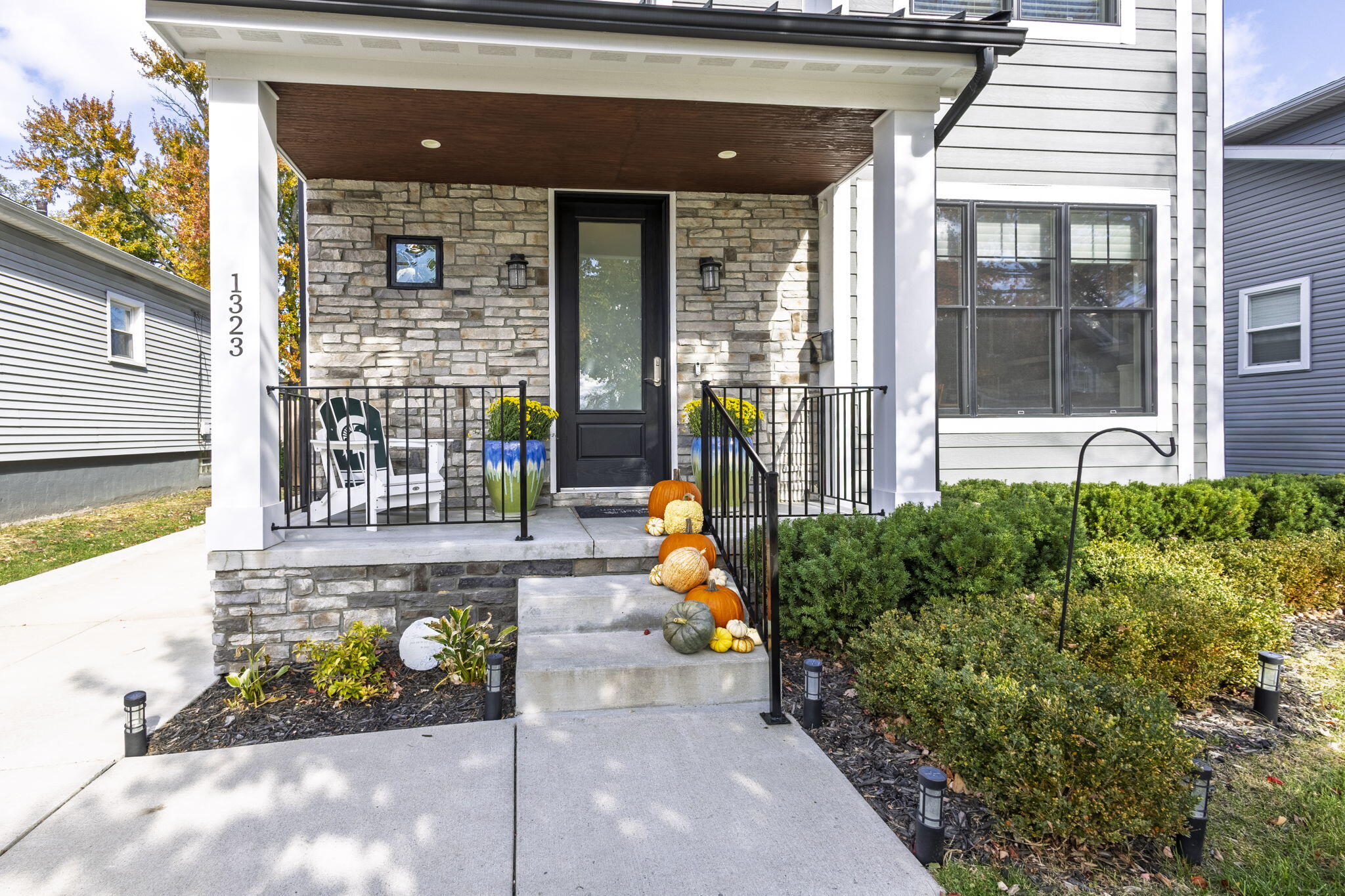 1323 Bennaville Avenue