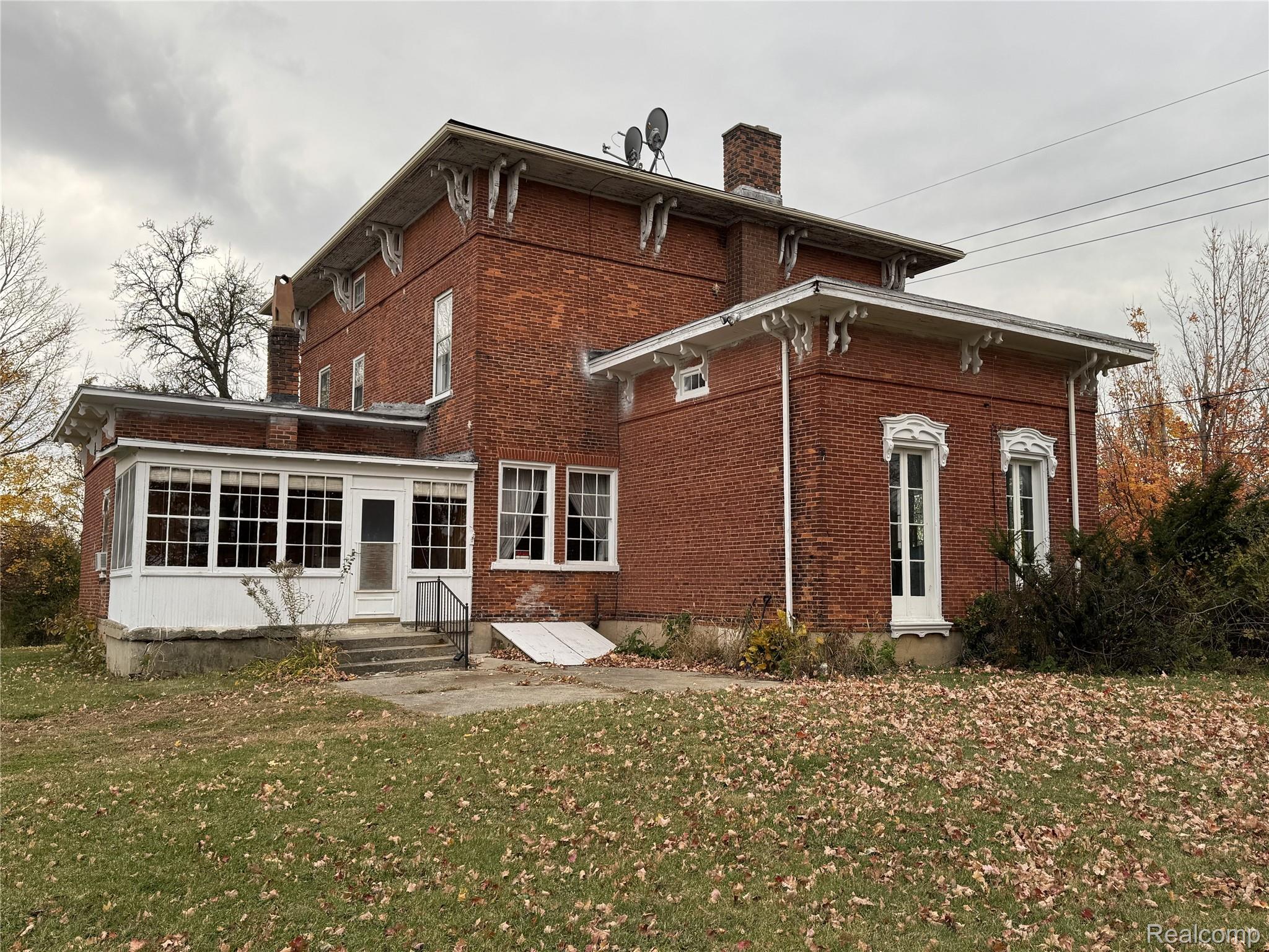 7443 E Michigan Avenue