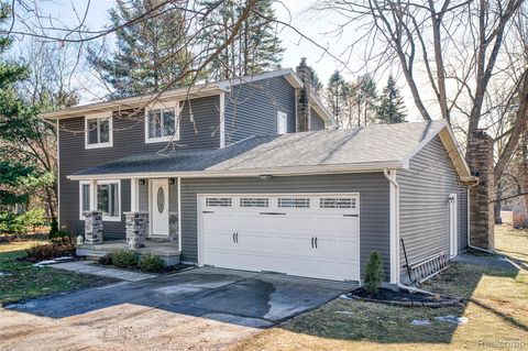 5193 Owen Road Fenton Charter Township MI 48451