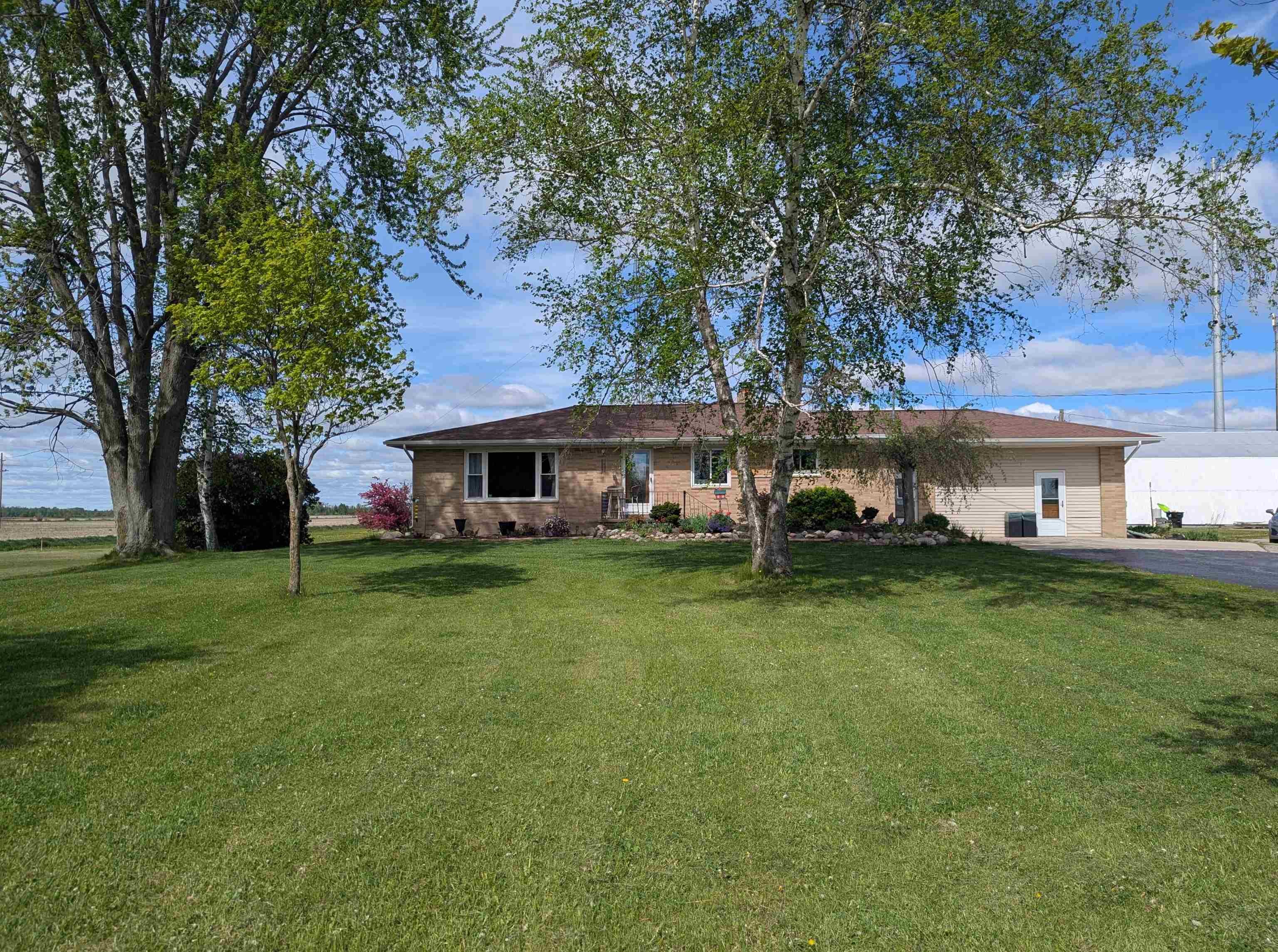 1171 N M-65