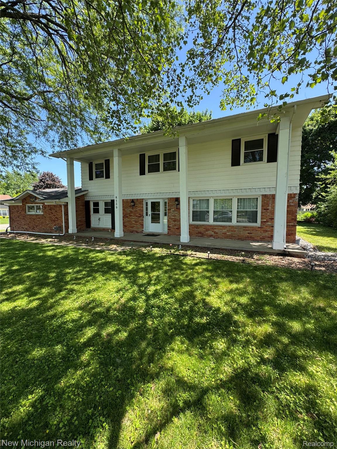 6139 Pebbleshire Circle