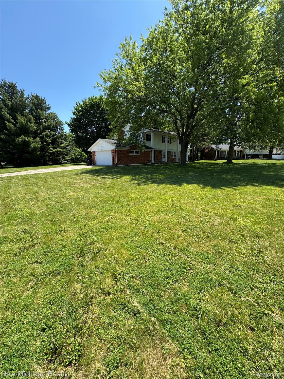 6139 Pebbleshire Circle