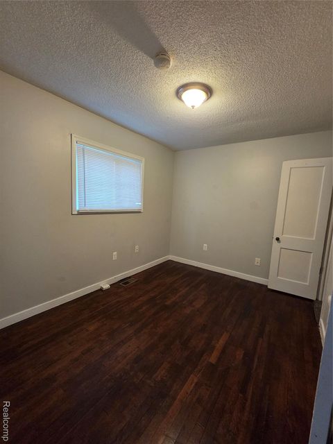 Tiny photo for 5852 Beech Daly Road, Taylor City, MI 48180 (MLS # 20261021723)