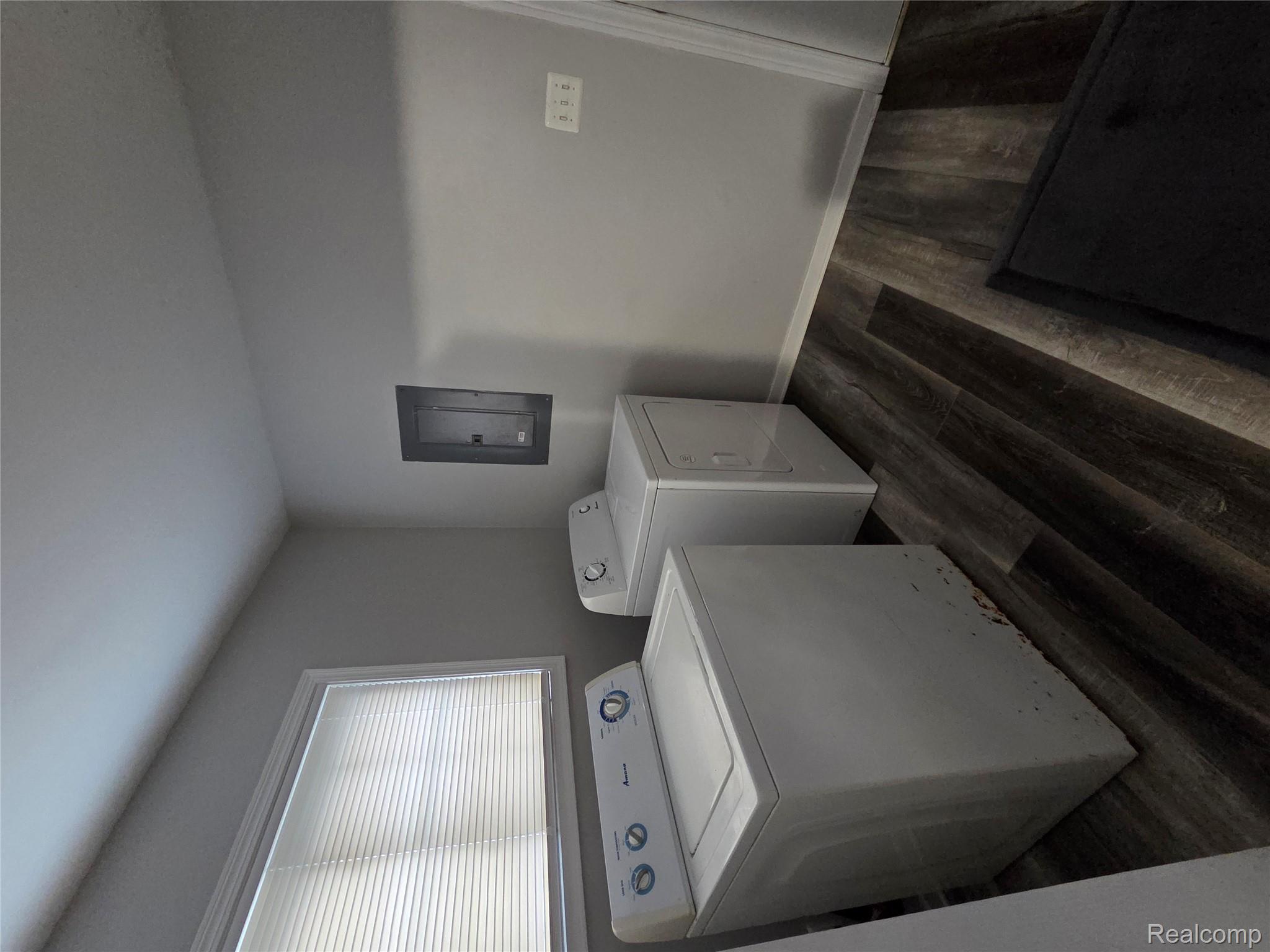 5852 Beech Daly Road