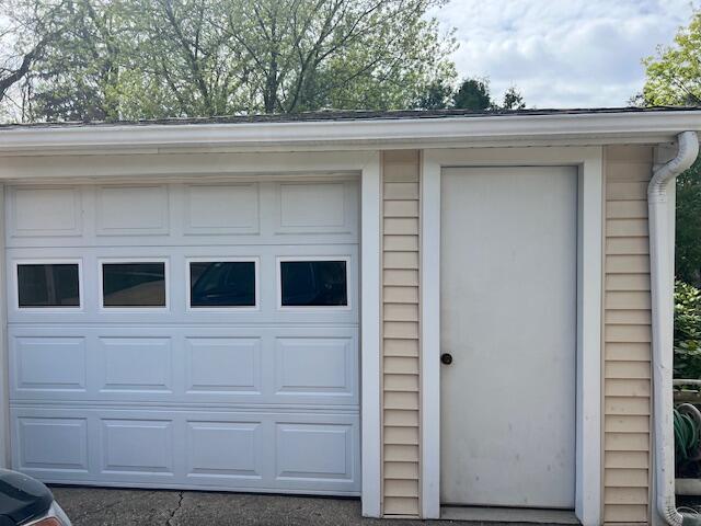 2017 Diamond Avenue NE