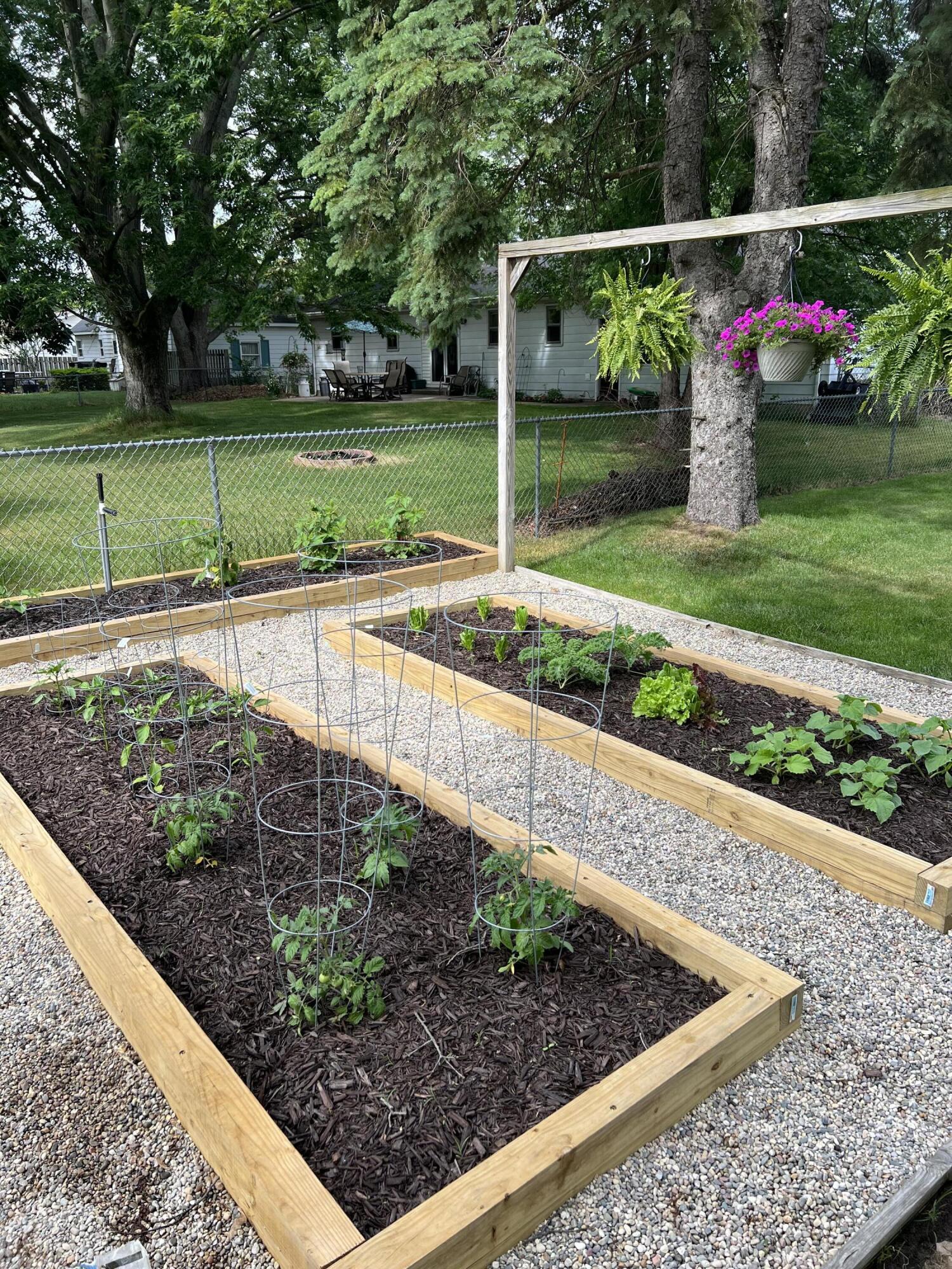 2441 N Division Avenue