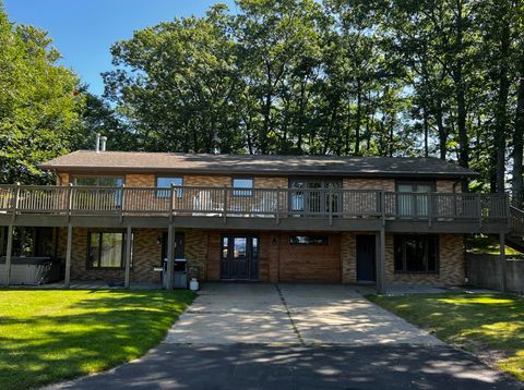 Photo of 4008 Lakeshore Road, Manistee Township, MI 49660 (MLS # 66026008401)