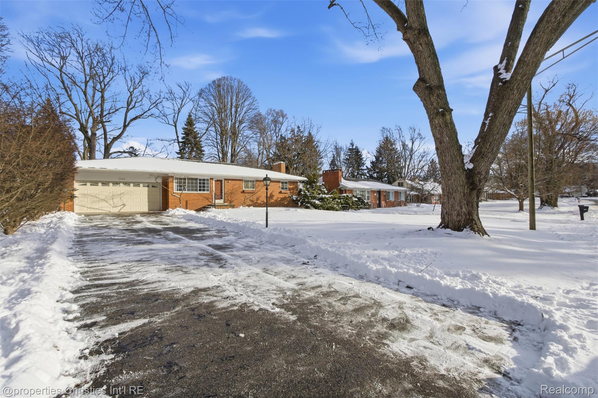 2155 Devonshire Road