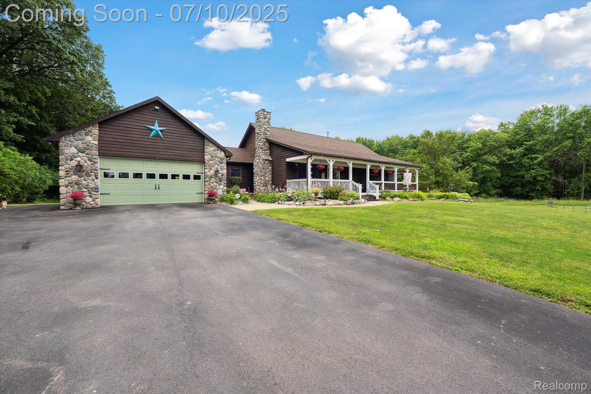 11247 Roberts Road